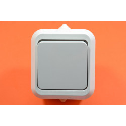 Prekidač OG naizmeničan beli Makel