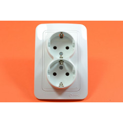 Priključnica monofazna šuko lillium bela 70082 Makel